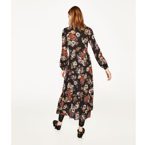 🏵️ Zara Floral Maxi Dress - Picture 2 of 3